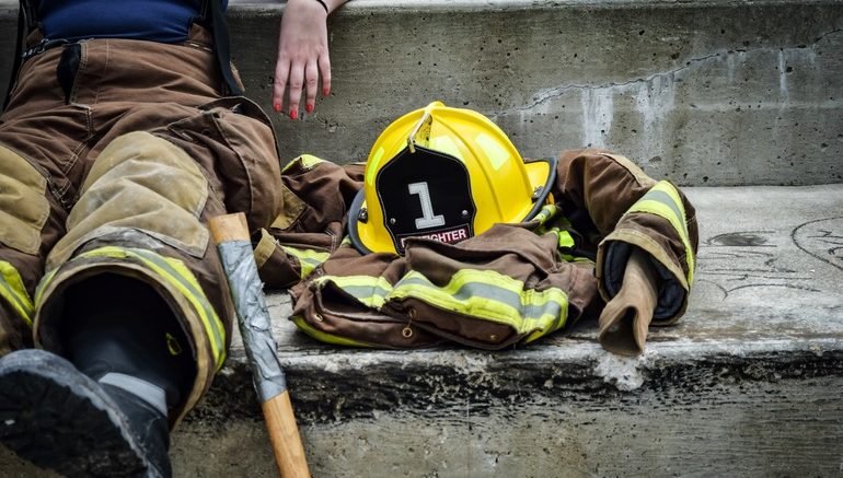 career-firefighter-relaxing-job-162540